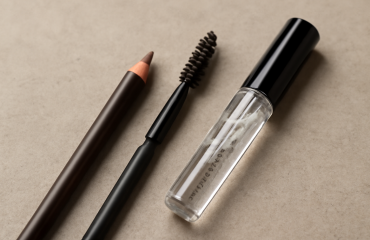 crayon brosse et gel pour sourcils